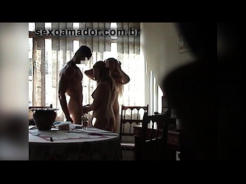 ❤️ Sexveninder inviterer en kæmpe mand og en trekant med ham ️ Anal porno at da.myteporn.ru ❌❤