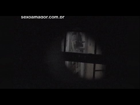 ❤️ Blondie bliver hemmeligt videooptaget af en voyeur fra nabolaget gemt bag hule mursten ️ Anal porno at da.myteporn.ru ❌❤